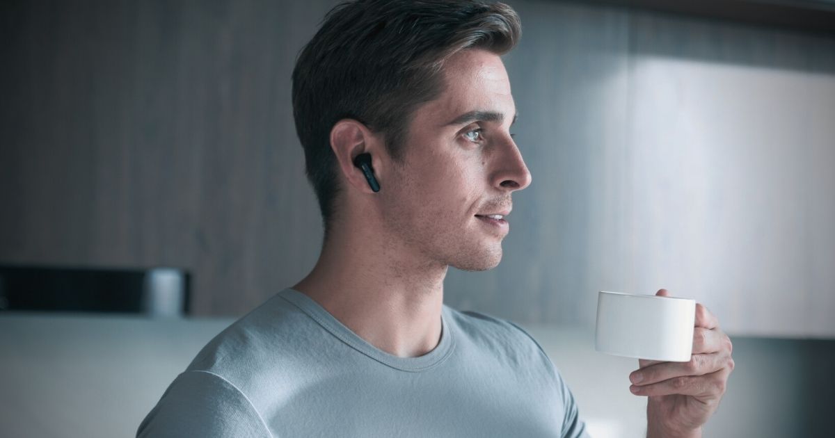 Featured image for “LINNER Deluxe Aims to Redefine the Hearing Aid Landscape with MEMS Technology”