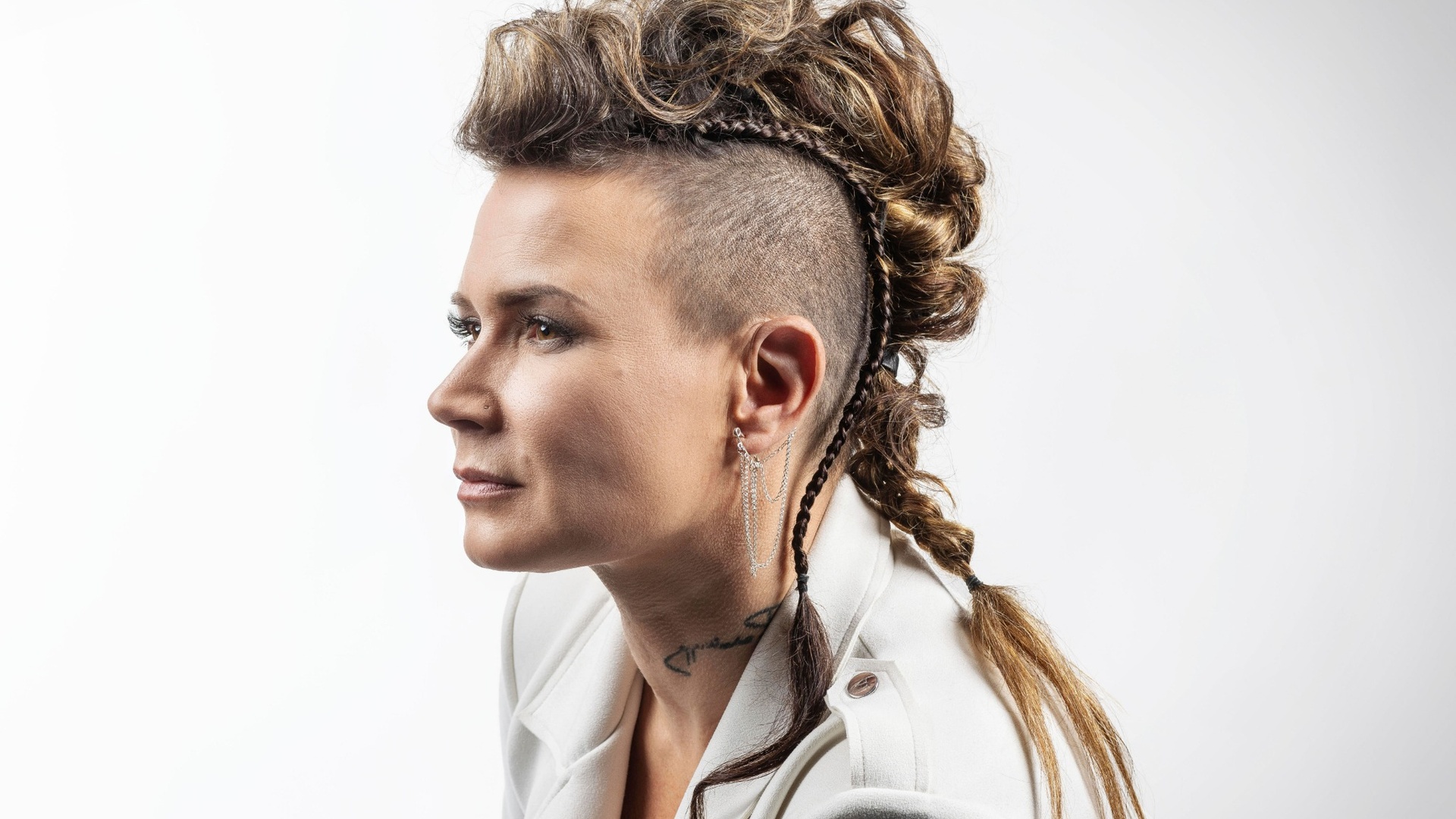 Featured image for “Deafmetal Launches Audiology Clinic Program, Opens Seed Funding Round”
